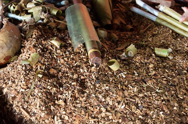 Shredded tobacco filler for cigars to testing in cigar testing lab.